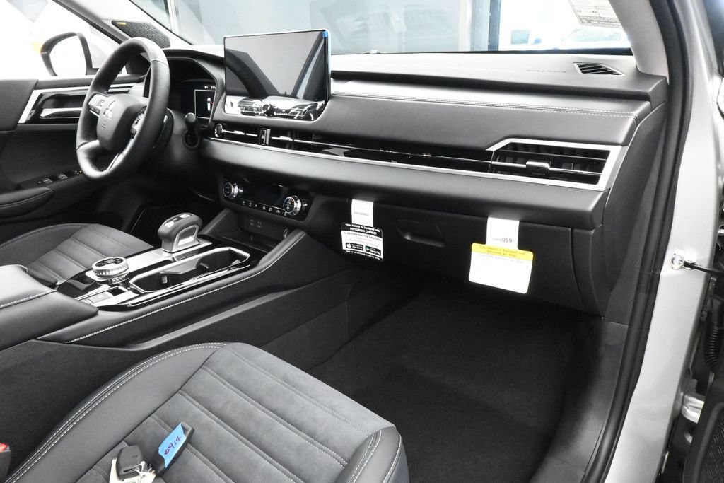 New 2026 Mitsubishi Outlander SE FWD image 50