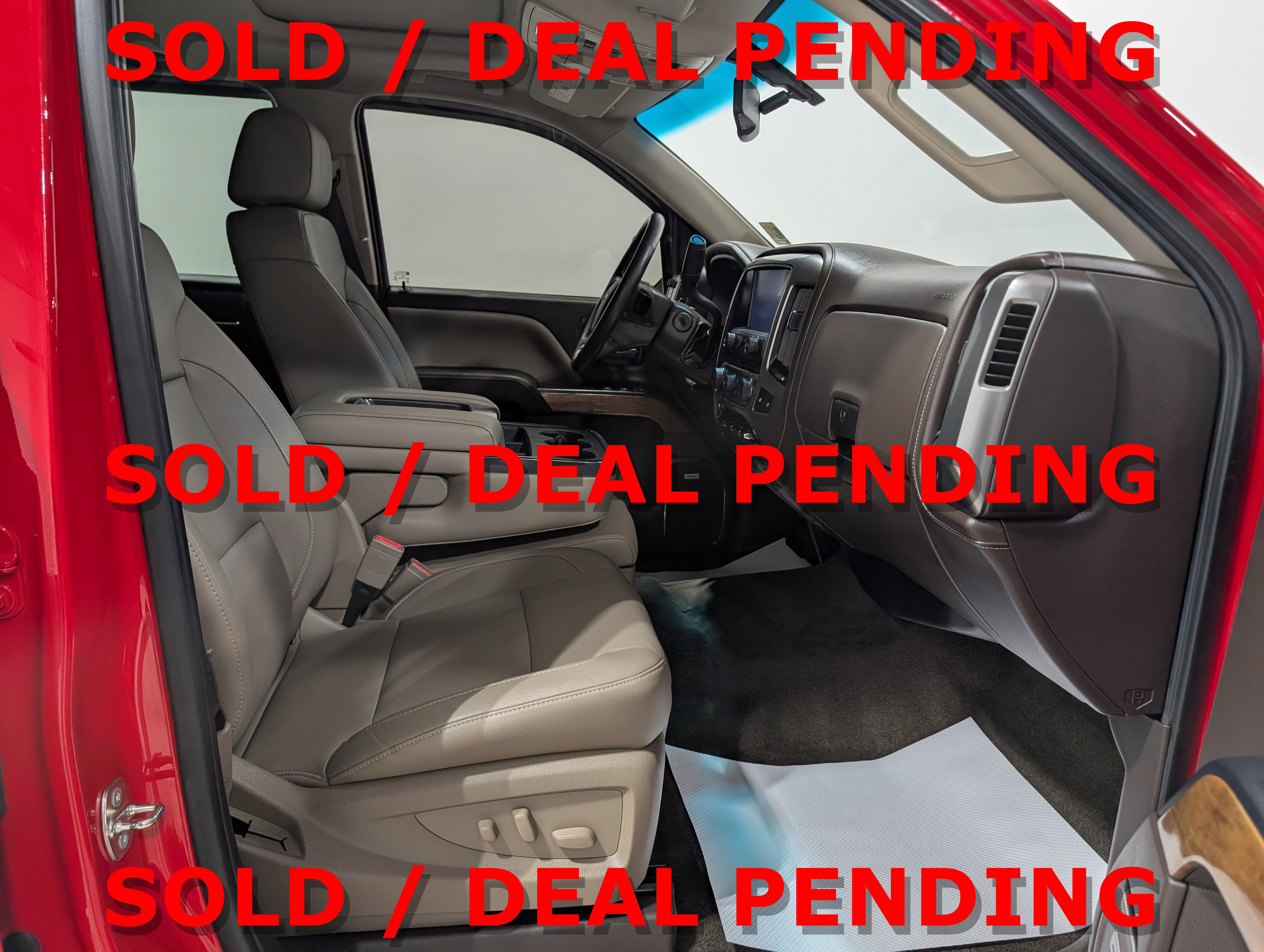 Used 2017 Chevrolet Silverado 1500 LTZ w/ Sport Package AWD/4WD image 20