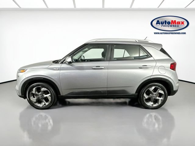 Used 2023 Hyundai Venue SEL w/ Cargo Package FWD image 9