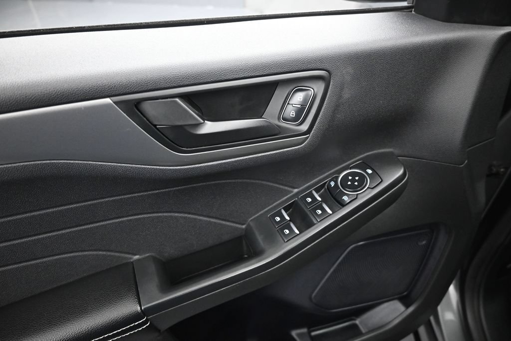 Used 2024 Ford Escape Active FWD image 11