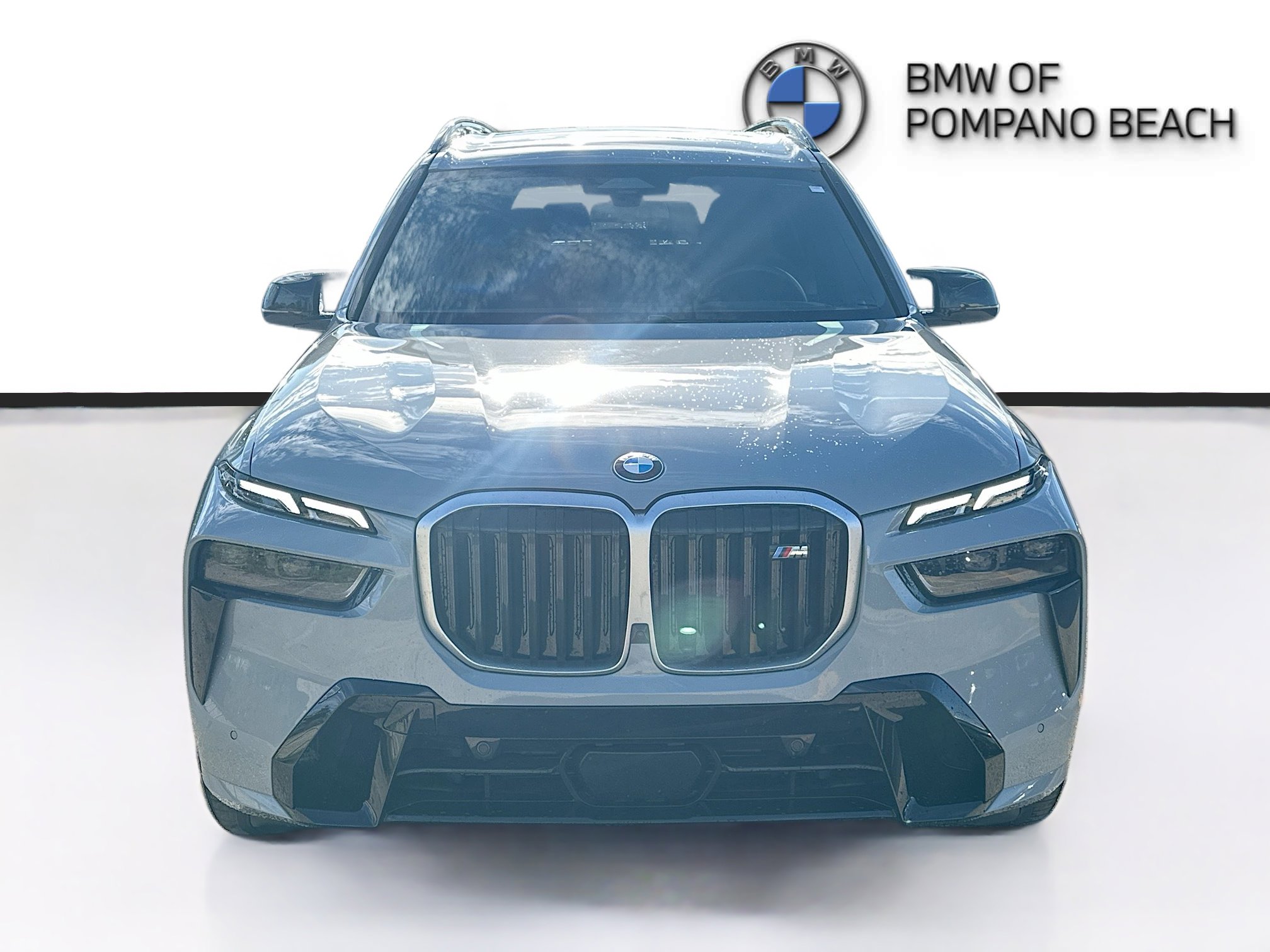 New 2025 BMW X7 M60i w/ Executive Package AWD/4WD image 2