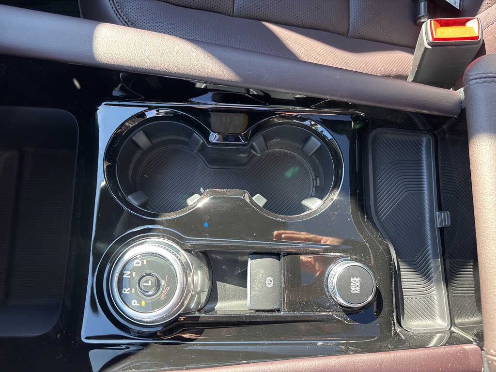 New 2026 Ford Explorer Platinum image 29