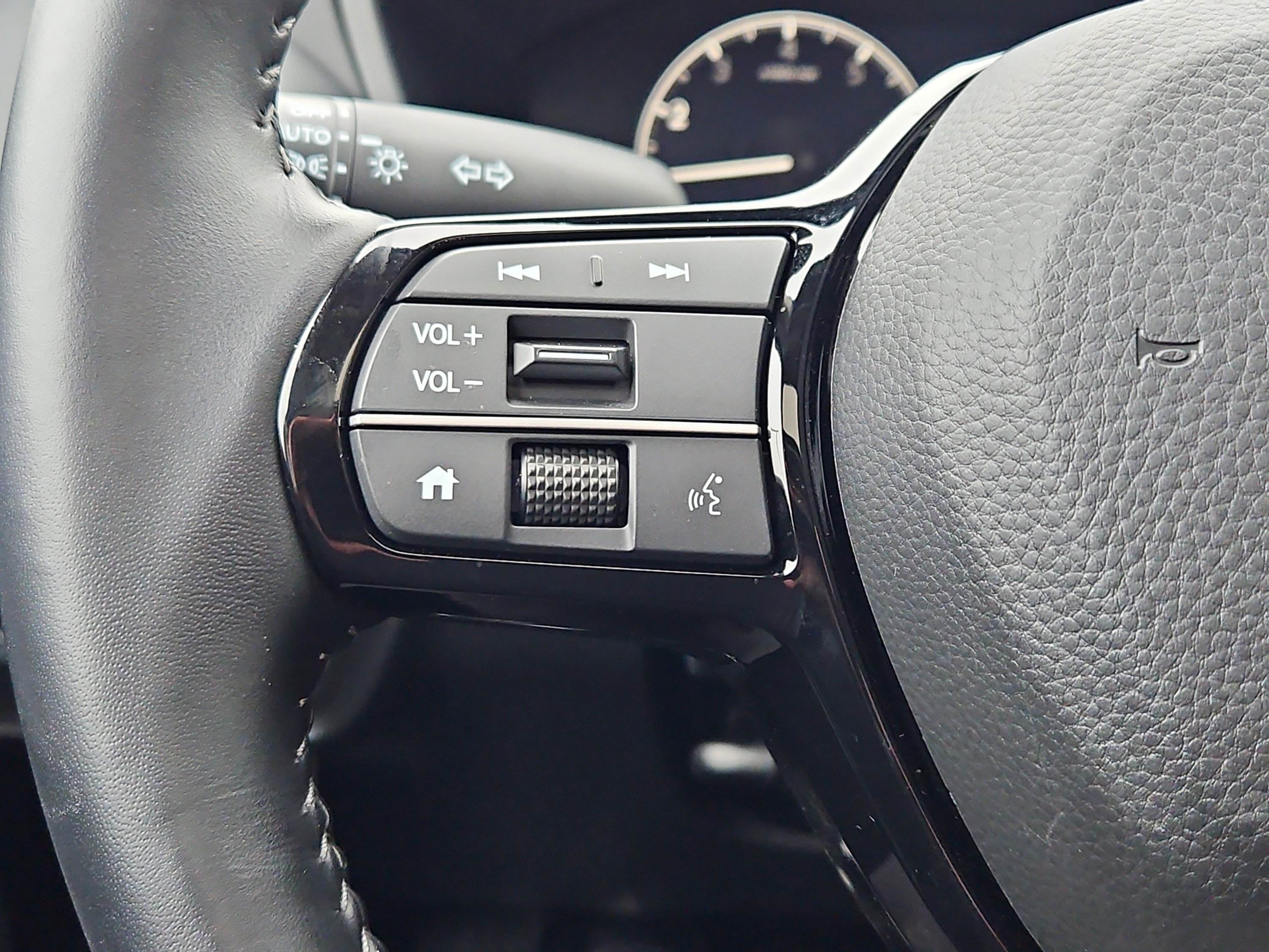 Used 2026 Honda HR-V EX-L image 16