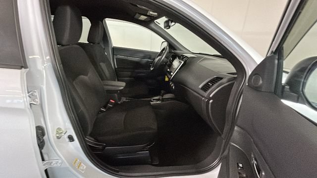 Used 2024 Mitsubishi Outlander Sport AWD image 30