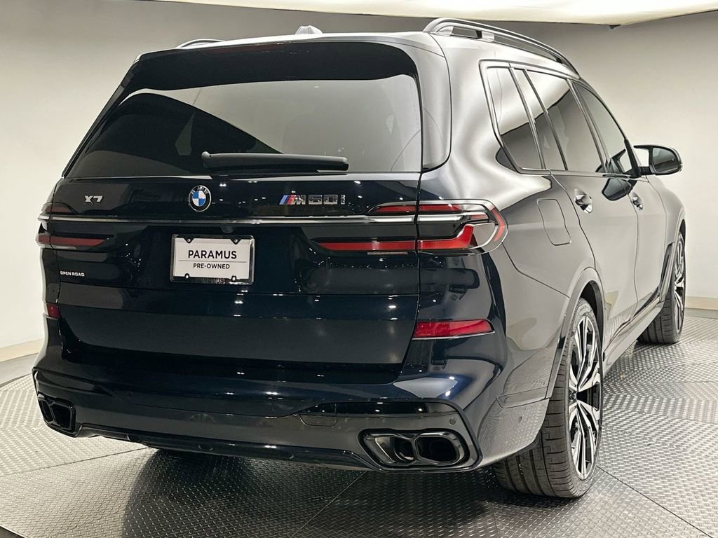 Used 2023 BMW X7 M60i w/ Executive Package image 3