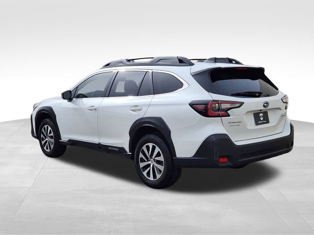 Used 2023 Subaru Outback Premium image 7