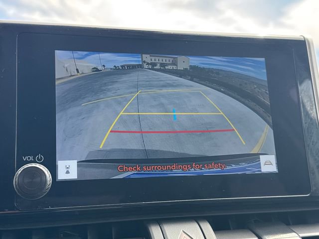 Used 2025 Toyota RAV4 XLE FWD image 20