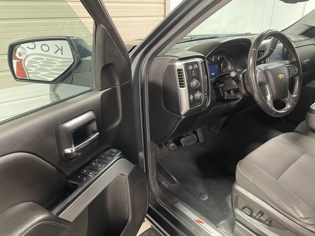 Used 2018 Chevrolet Silverado 1500 LT w/ All Star Edition image 10