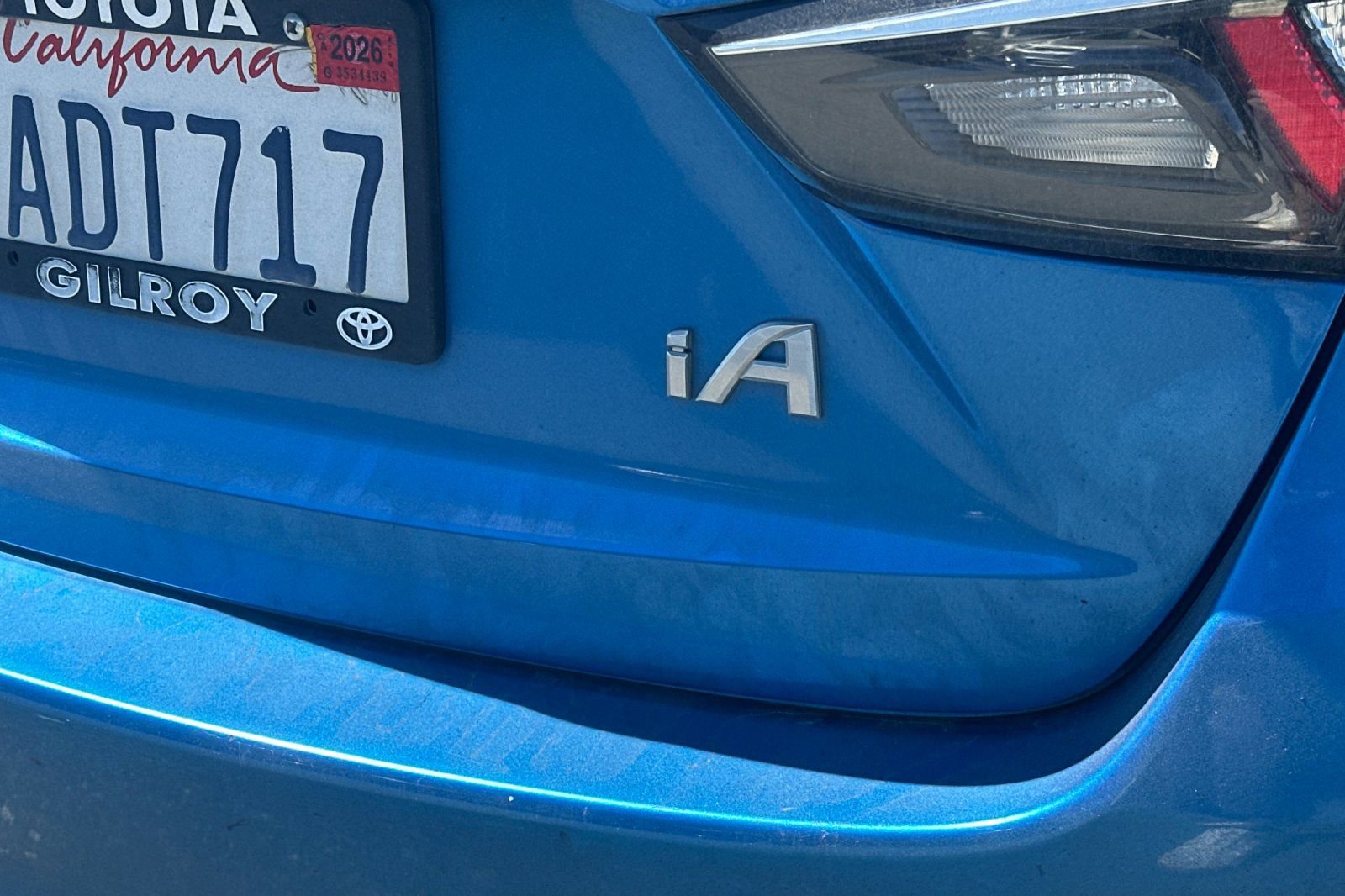 Used 2017 Toyota Yaris iA image 7