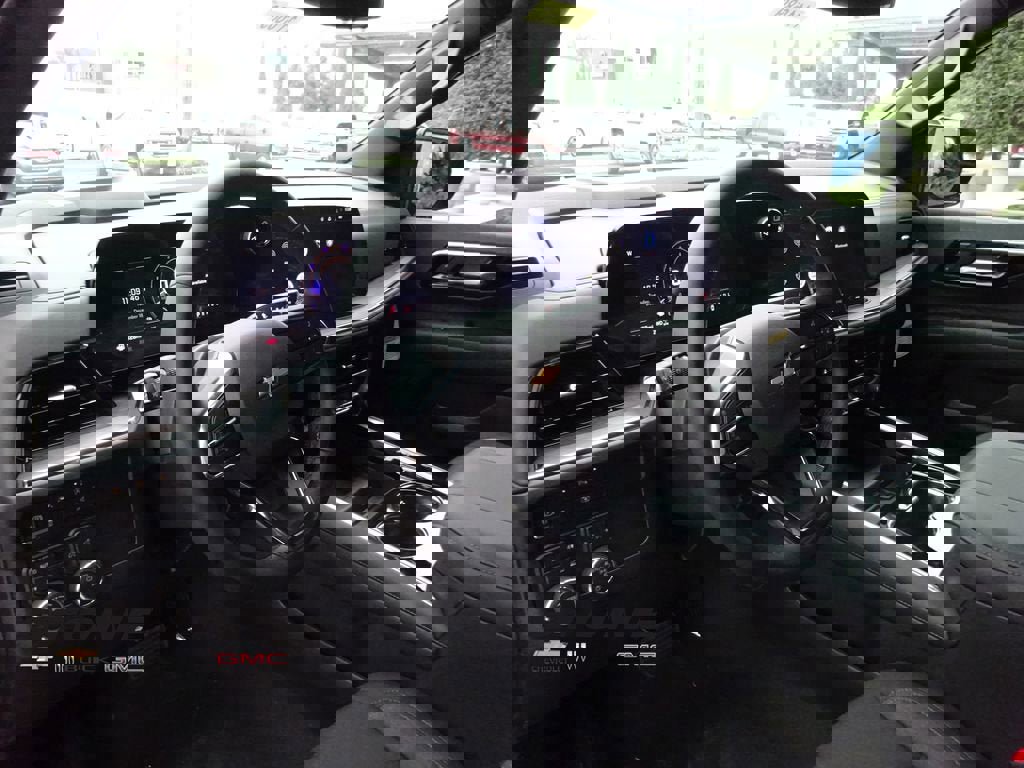 New 2026 Chevrolet Tahoe LS image 12