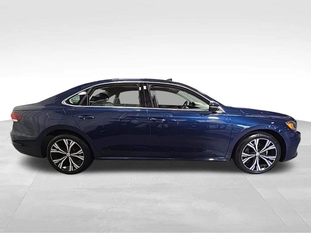Used 2020 Volkswagen Passat 2.0T SEL FWD image 6