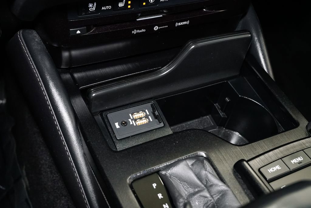 Used 2020 Lexus ES 300h 300h w/ Premium Package image 22