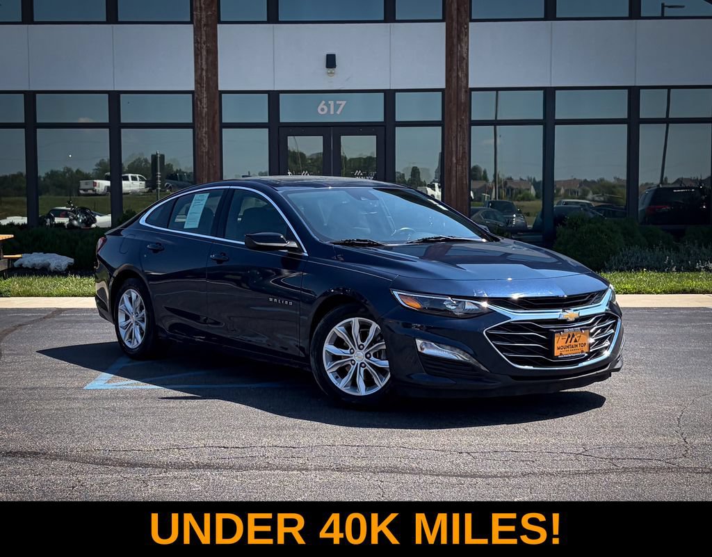 Used 2019 Chevrolet Malibu Hybrid w/ Leather Package FWD image 1