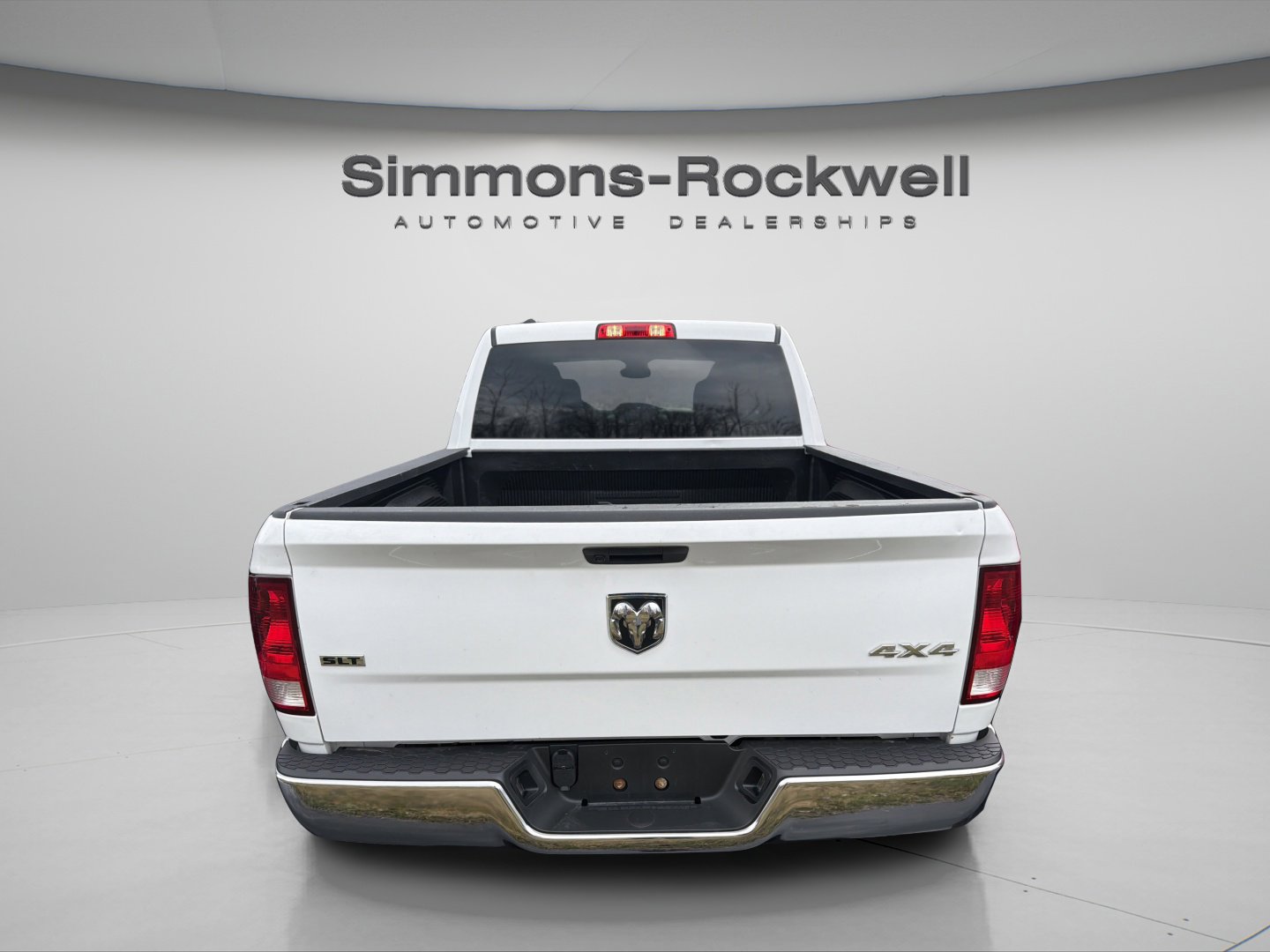 Used 2023 RAM 1500 Classic SLT image 24