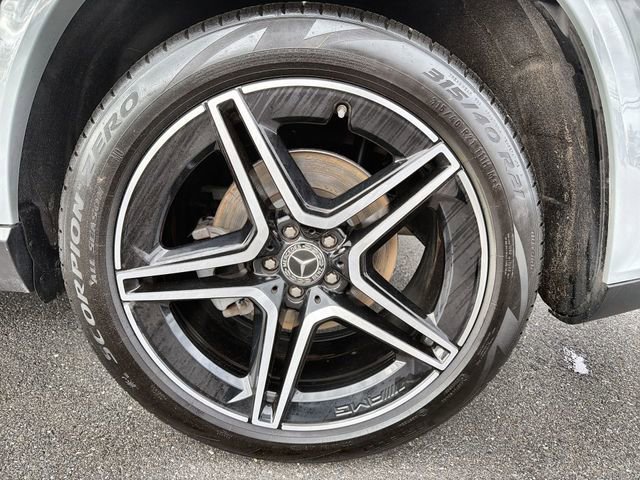 Used 2024 Mercedes-Benz GLS 450 4MATIC image 34