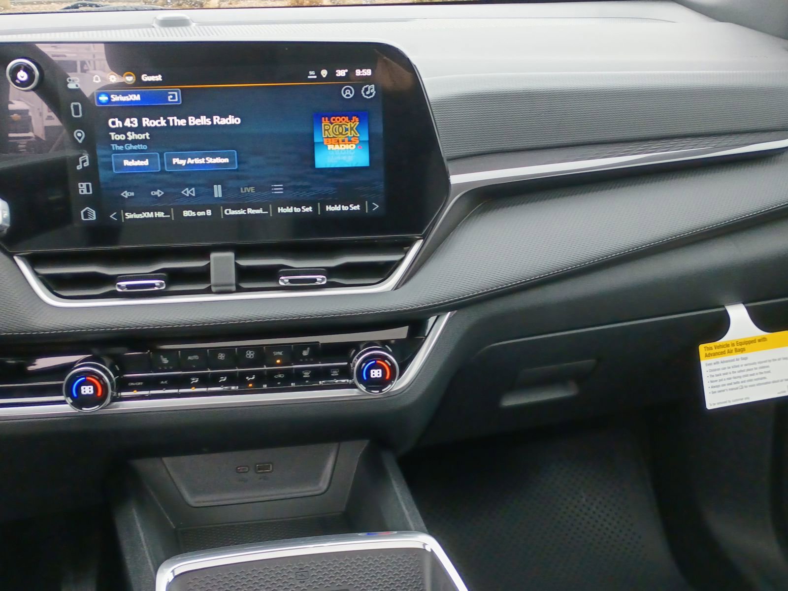 New 2026 Chevrolet Equinox LT w/ Convenience Package II image 26