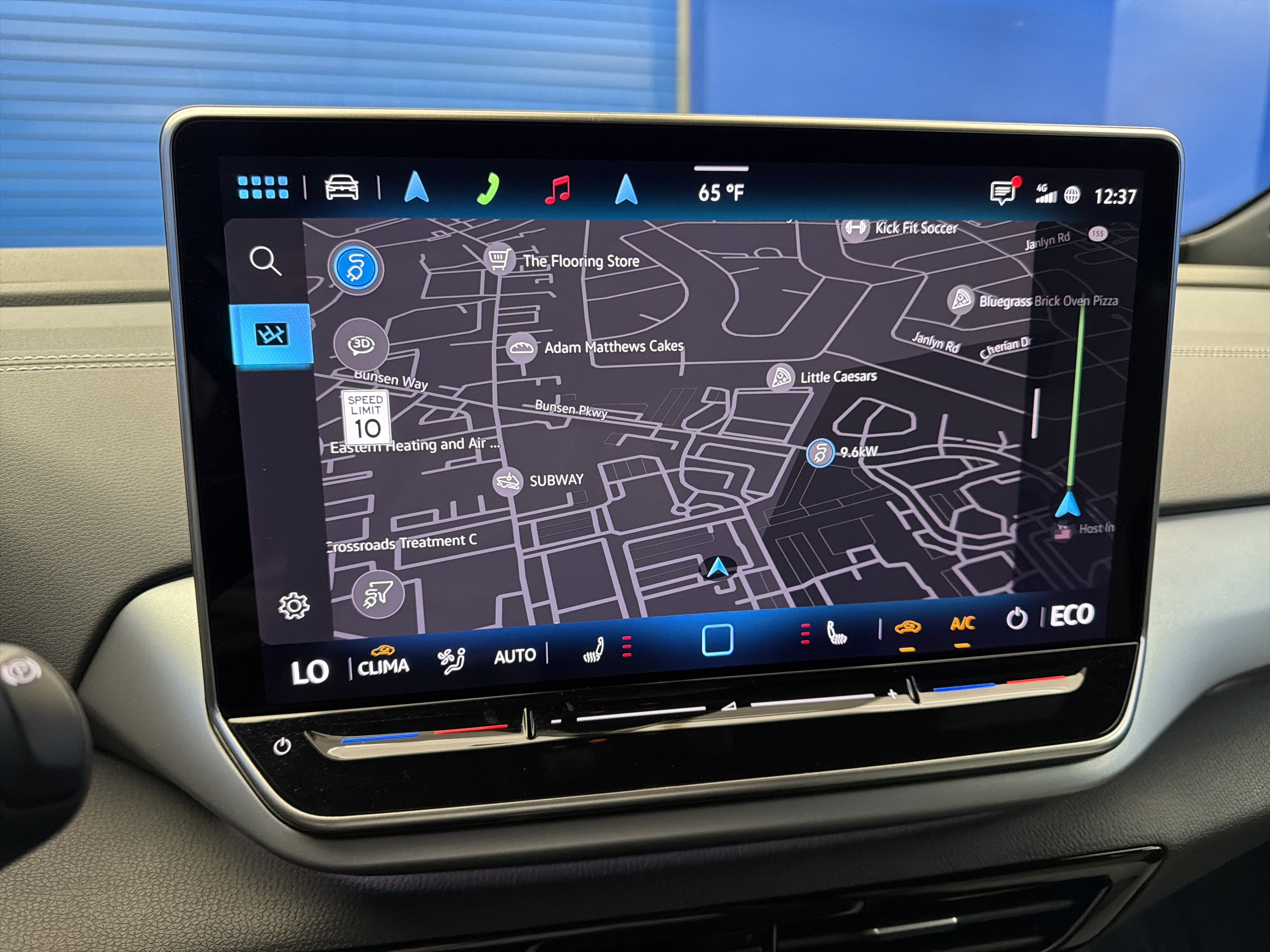 Certified 2025 Volkswagen ID.4 Pro AWD/4WD image 21