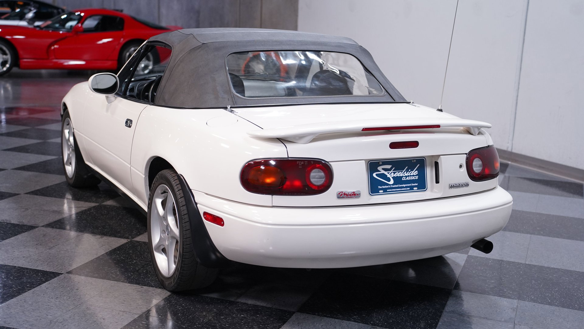 Used 1994 MAZDA MX-5 Miata image 8