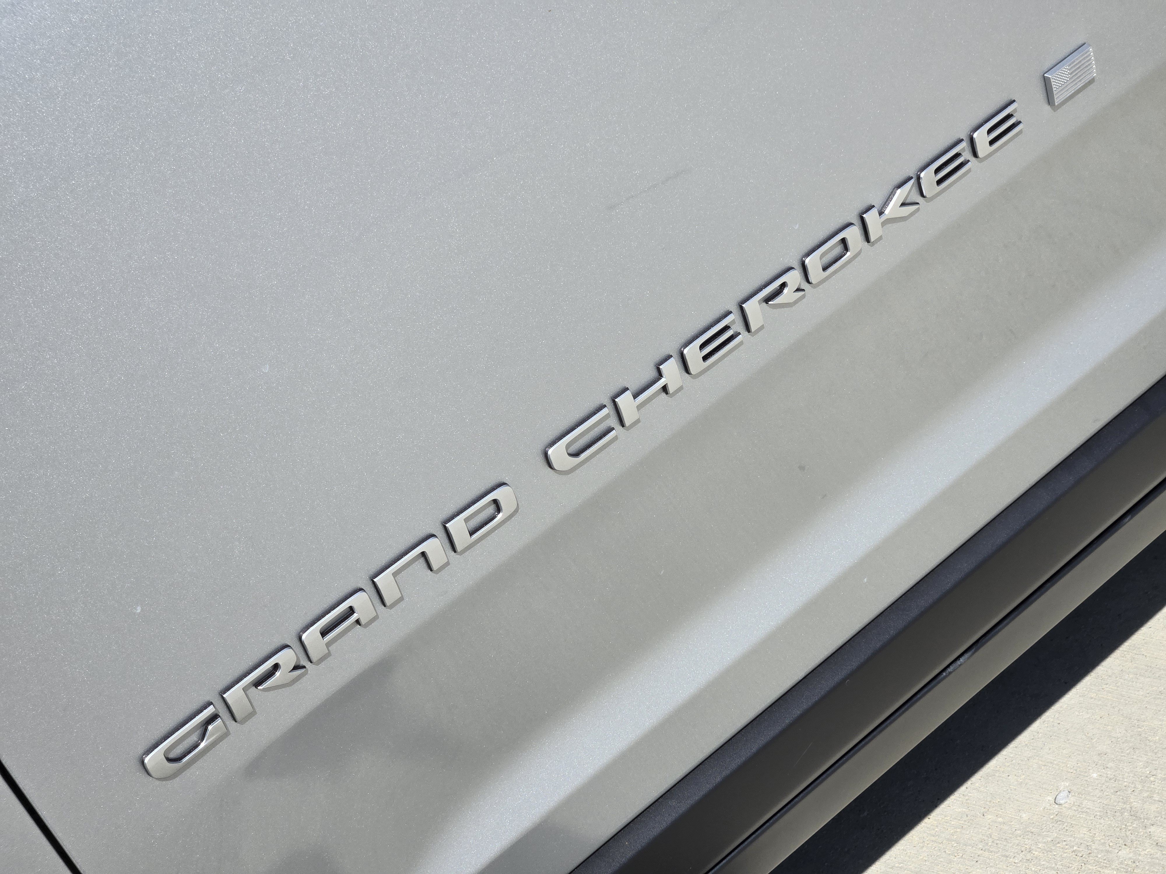 New 2026 Jeep Grand Cherokee Limited AWD/4WD image 8