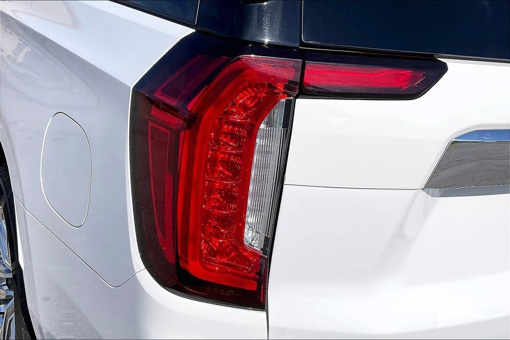 Used 2024 GMC Yukon SLT RWD image 22