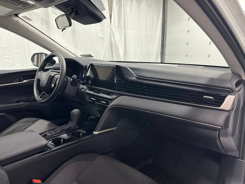 Used 2026 Toyota Camry LE FWD image 62