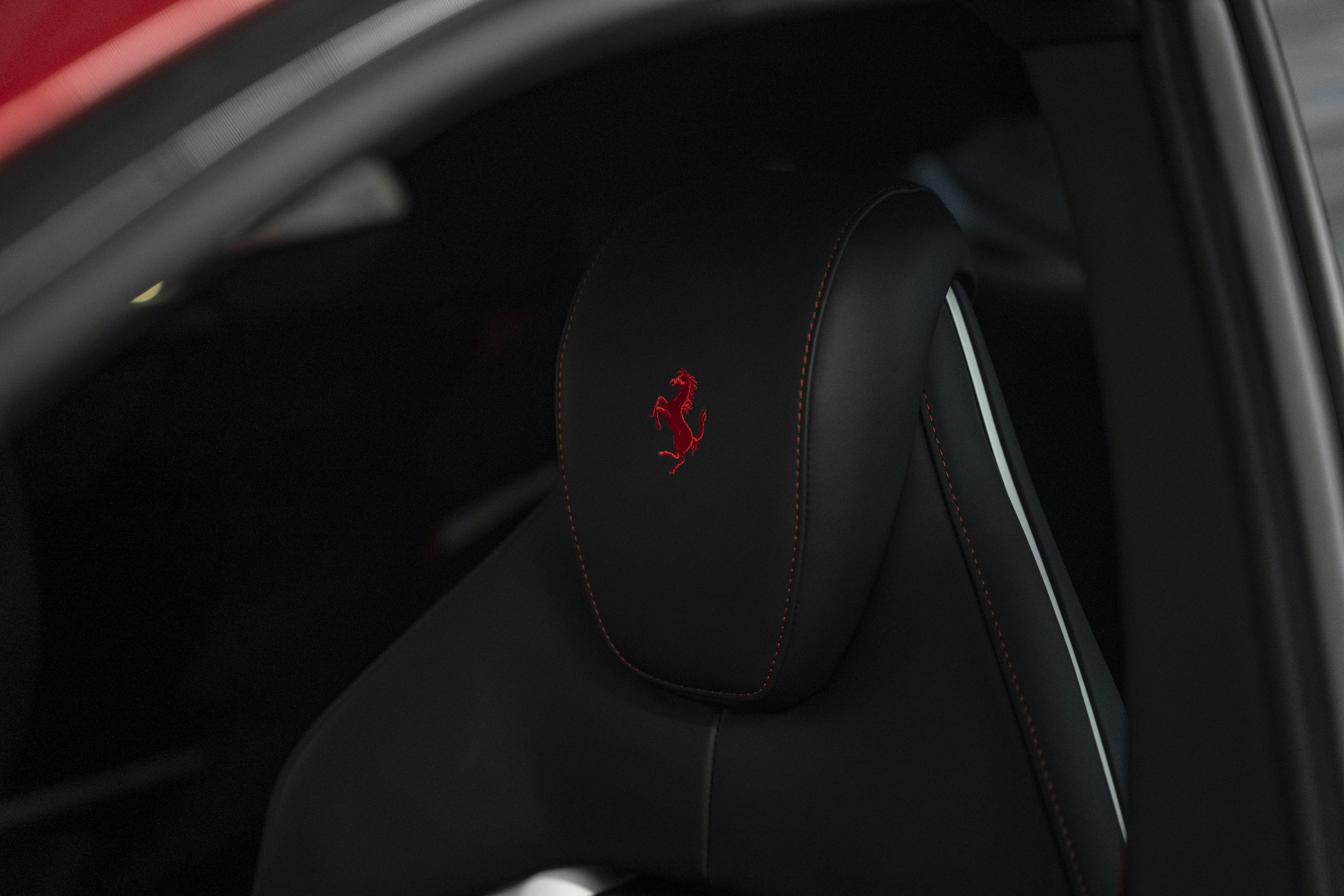 Used 2026 Ferrari Purosangue AWD/4WD image 28