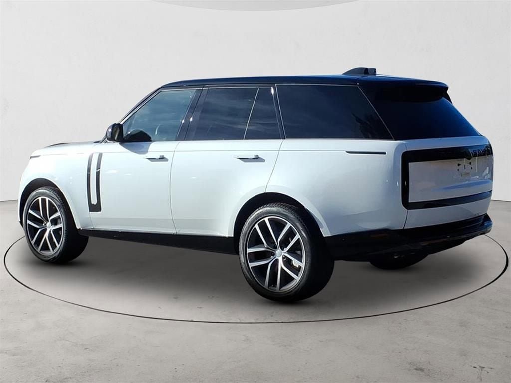 New 2025 Land Rover Range Rover SE AWD/4WD image 7