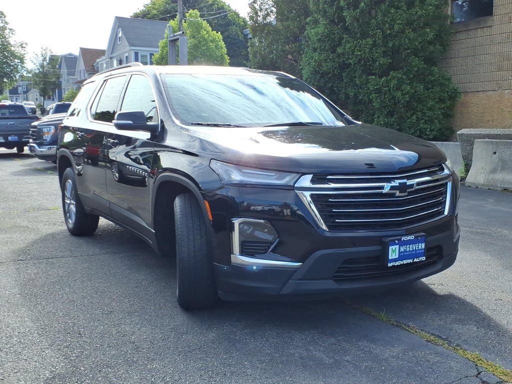 Used 2023 Chevrolet Traverse LT AWD/4WD image 4