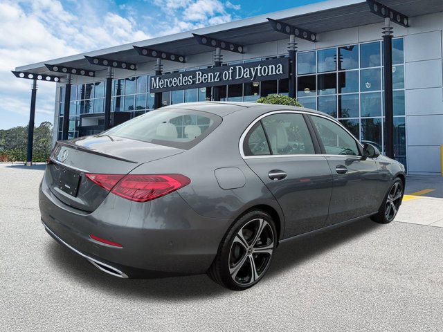 Used 2025 Mercedes-Benz C 300 Sedan image 4