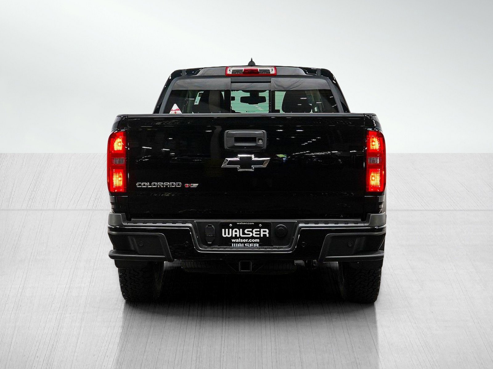 Used 2019 Chevrolet Colorado Z71 w/ Z71 Midnight Edition AWD/4WD image 4