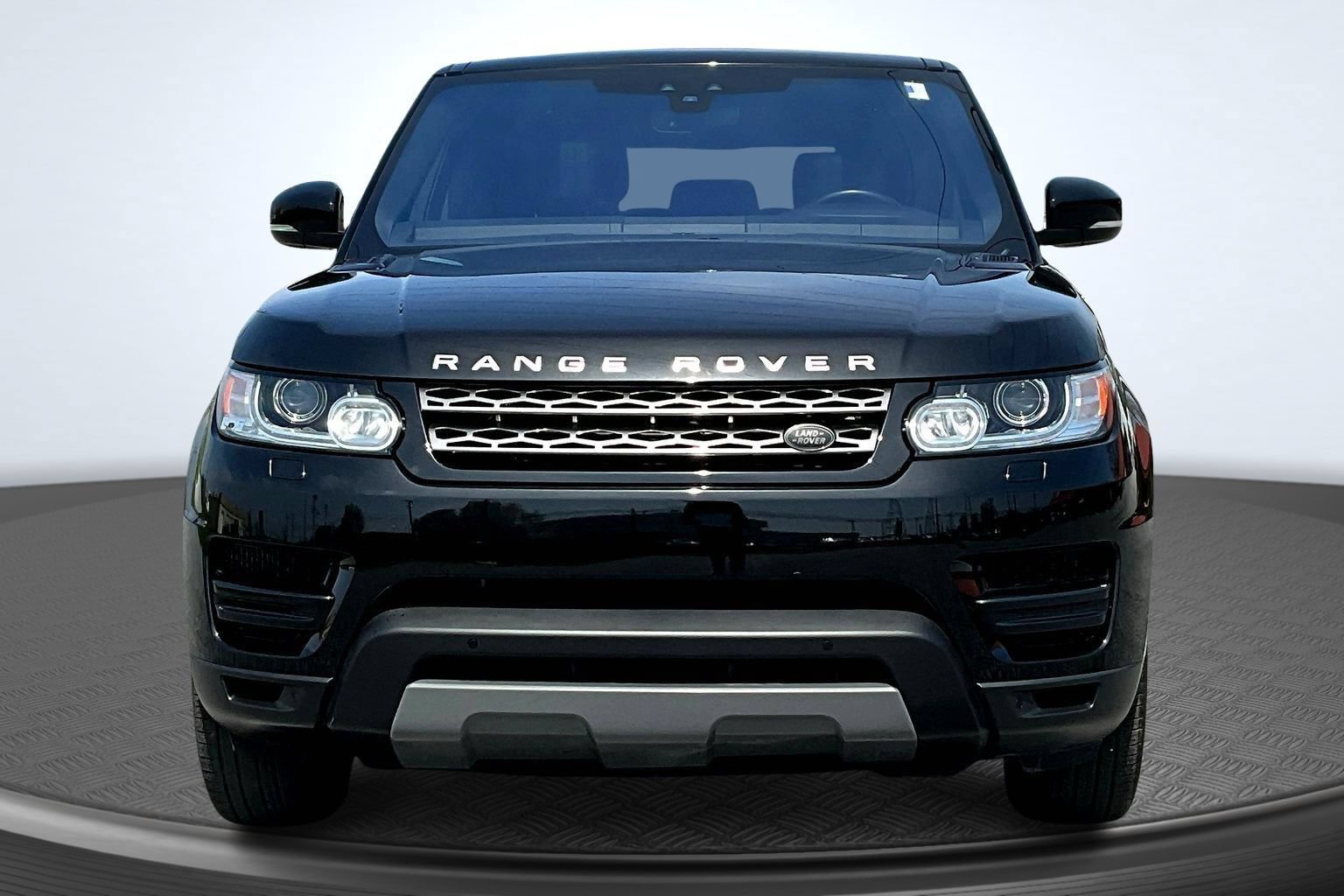 Used 2017 Land Rover Range Rover Sport SE AWD/4WD image 2