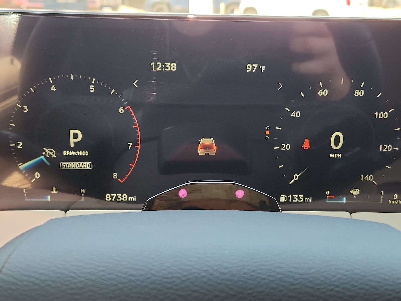 Used 2025 Nissan Armada Platinum w/ Convenience Package RWD image 24