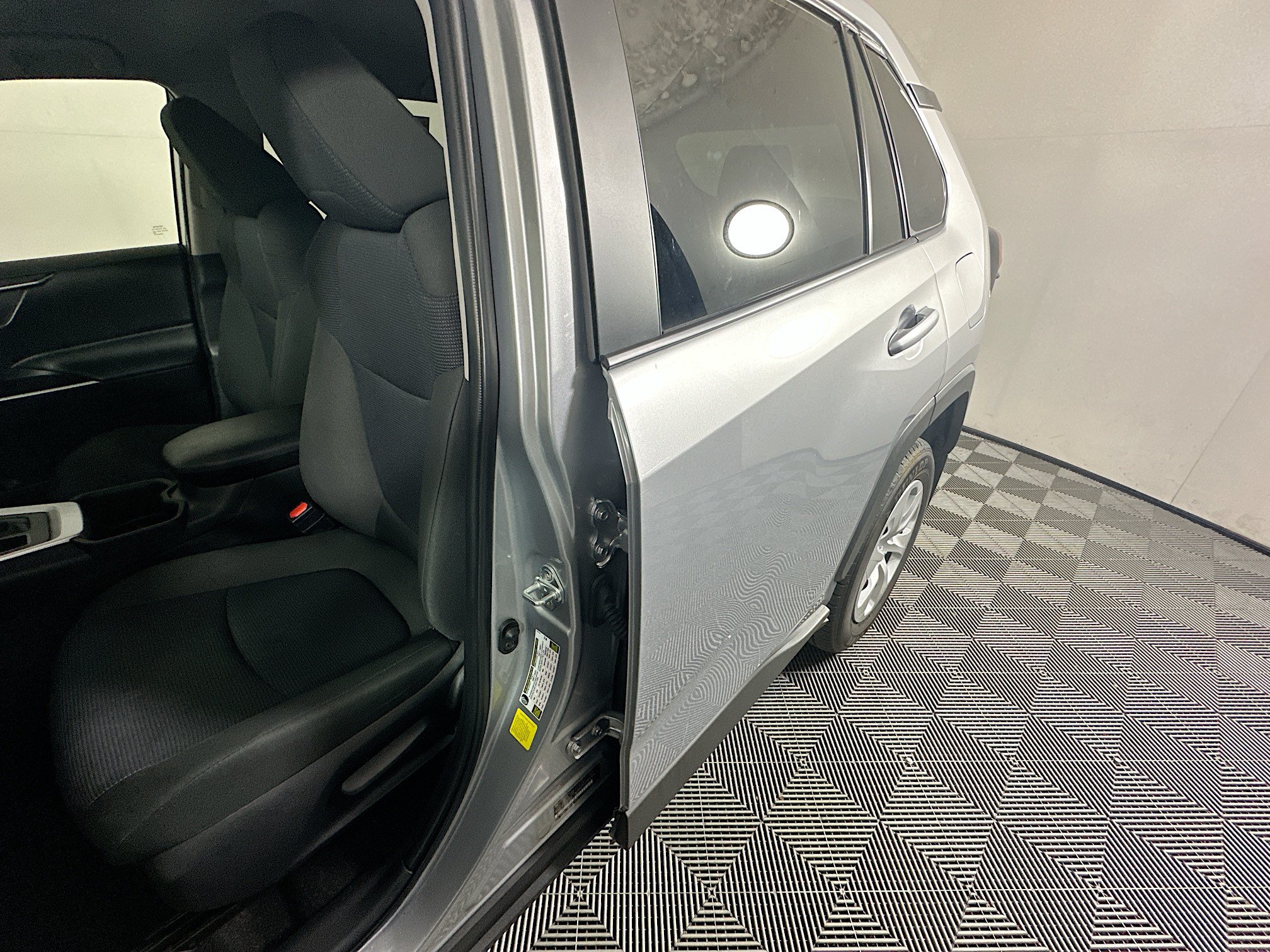 Used 2025 Toyota RAV4 LE FWD image 12