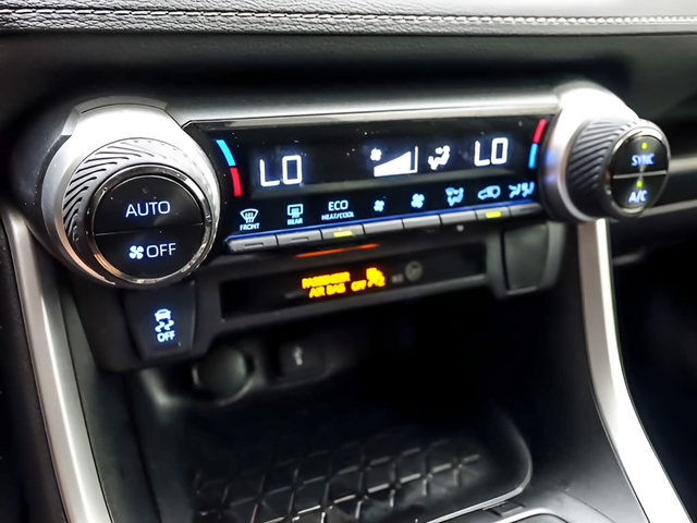 Certified 2022 Toyota RAV4 XLE AWD/4WD image 19
