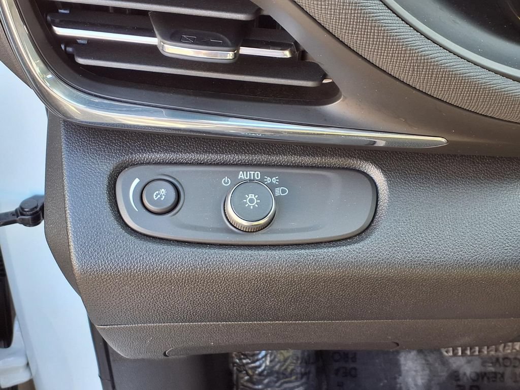 Certified 2026 Buick Envista Preferred FWD image 15