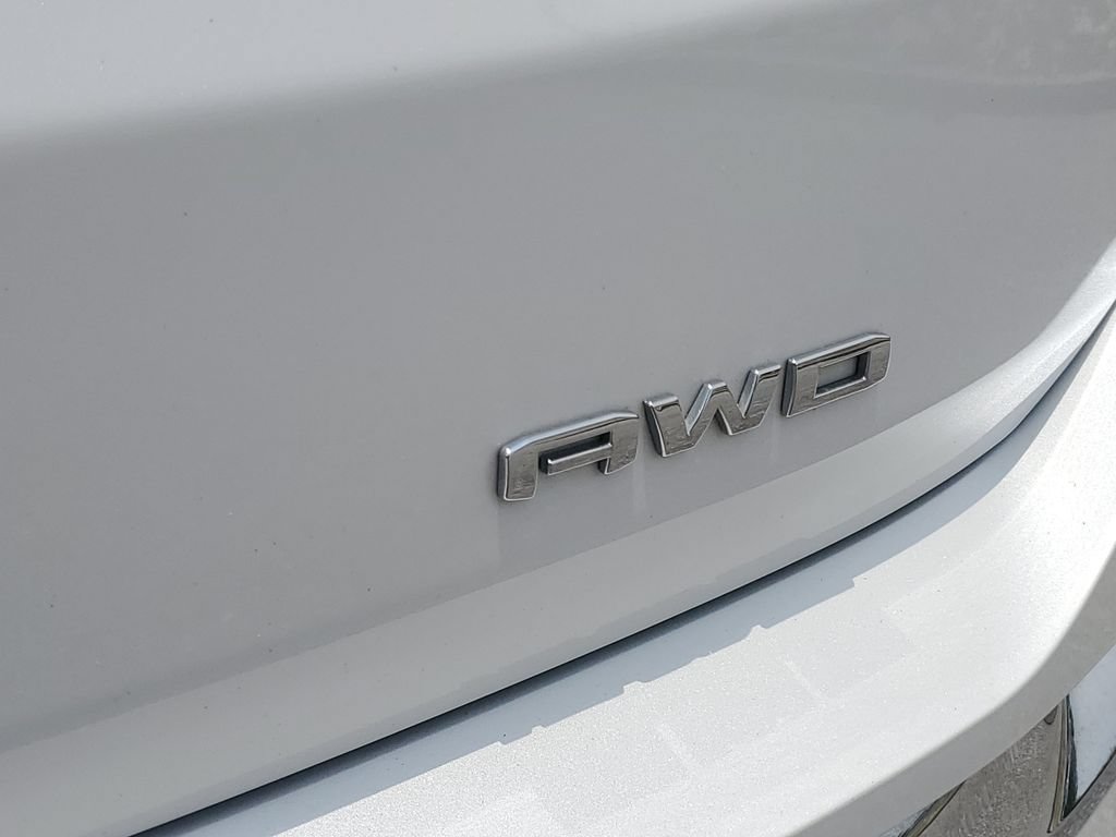 Used 2022 GMC Terrain Denali w/ Denali Premium Package AWD/4WD image 12
