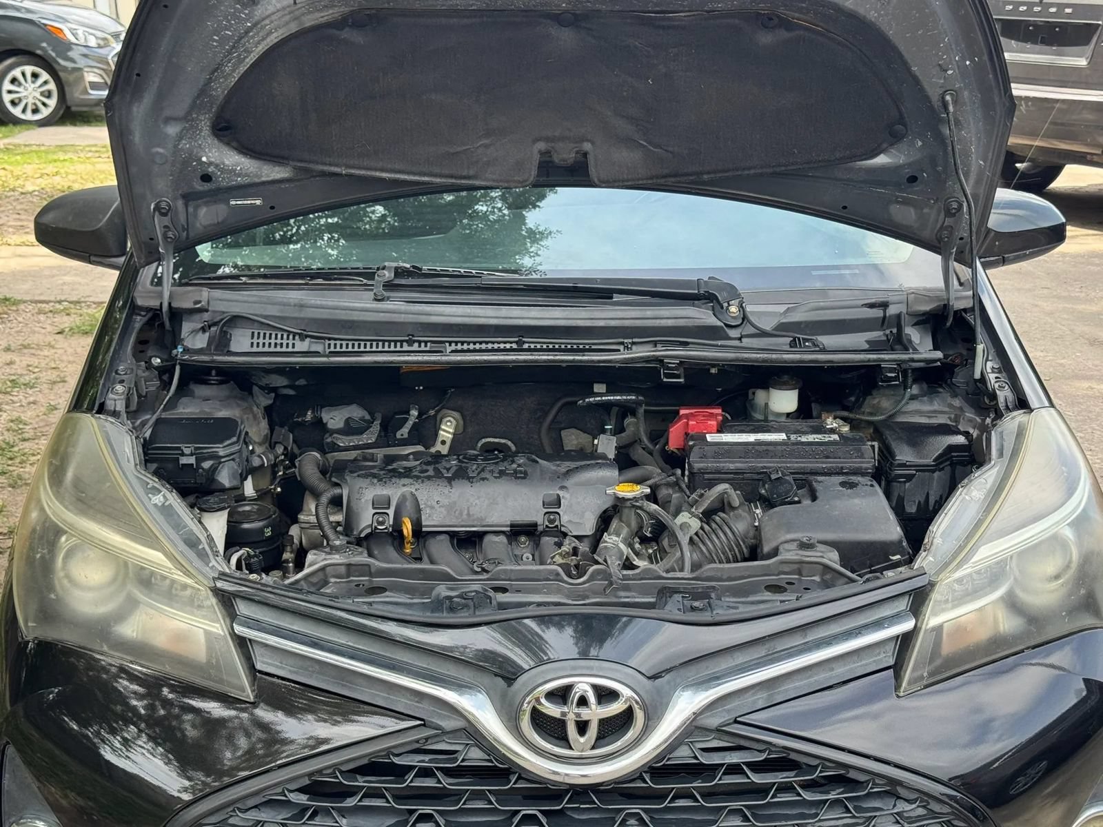 Used 2015 Toyota Yaris SE FWD image 11