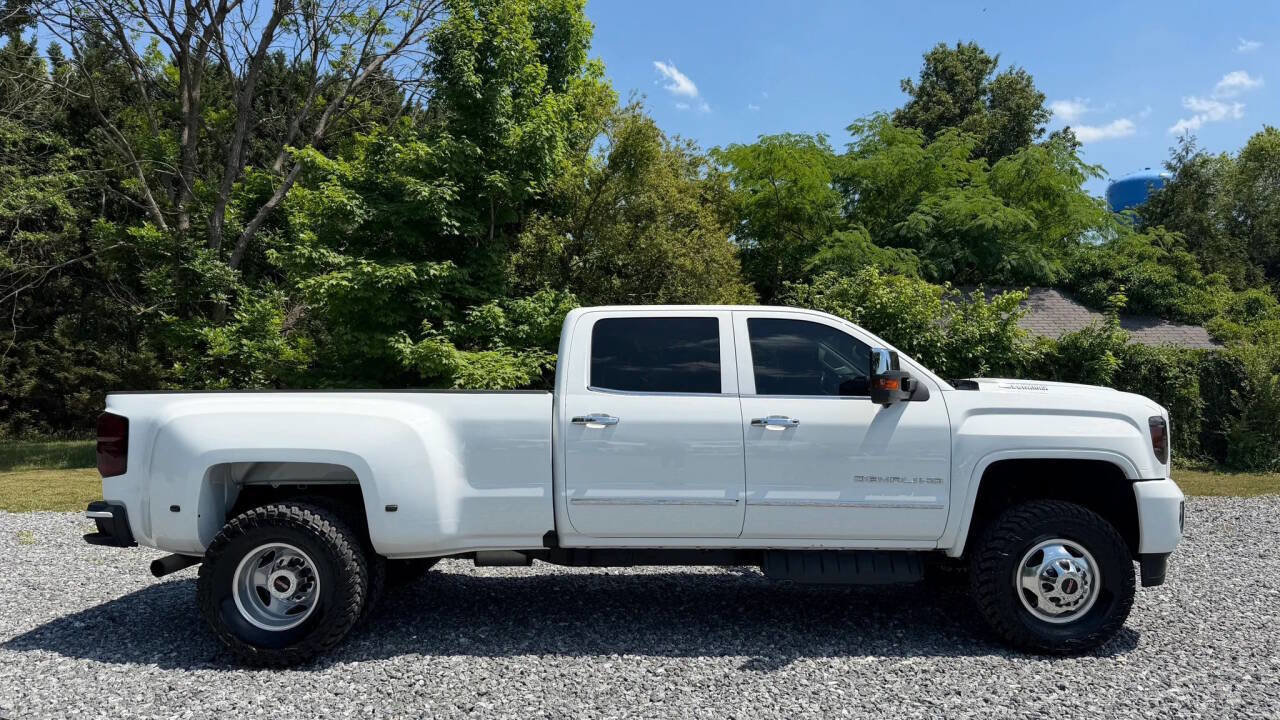 Used 2017 GMC Sierra 3500 Denali w/ Duramax Plus Package AWD/4WD image 9
