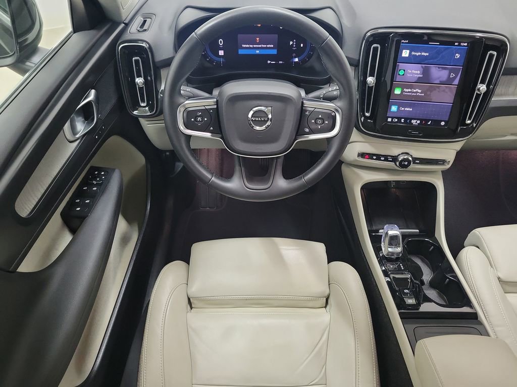 Certified 2023 Volvo XC40 B4 Plus w/ Driver Assist Package image 17