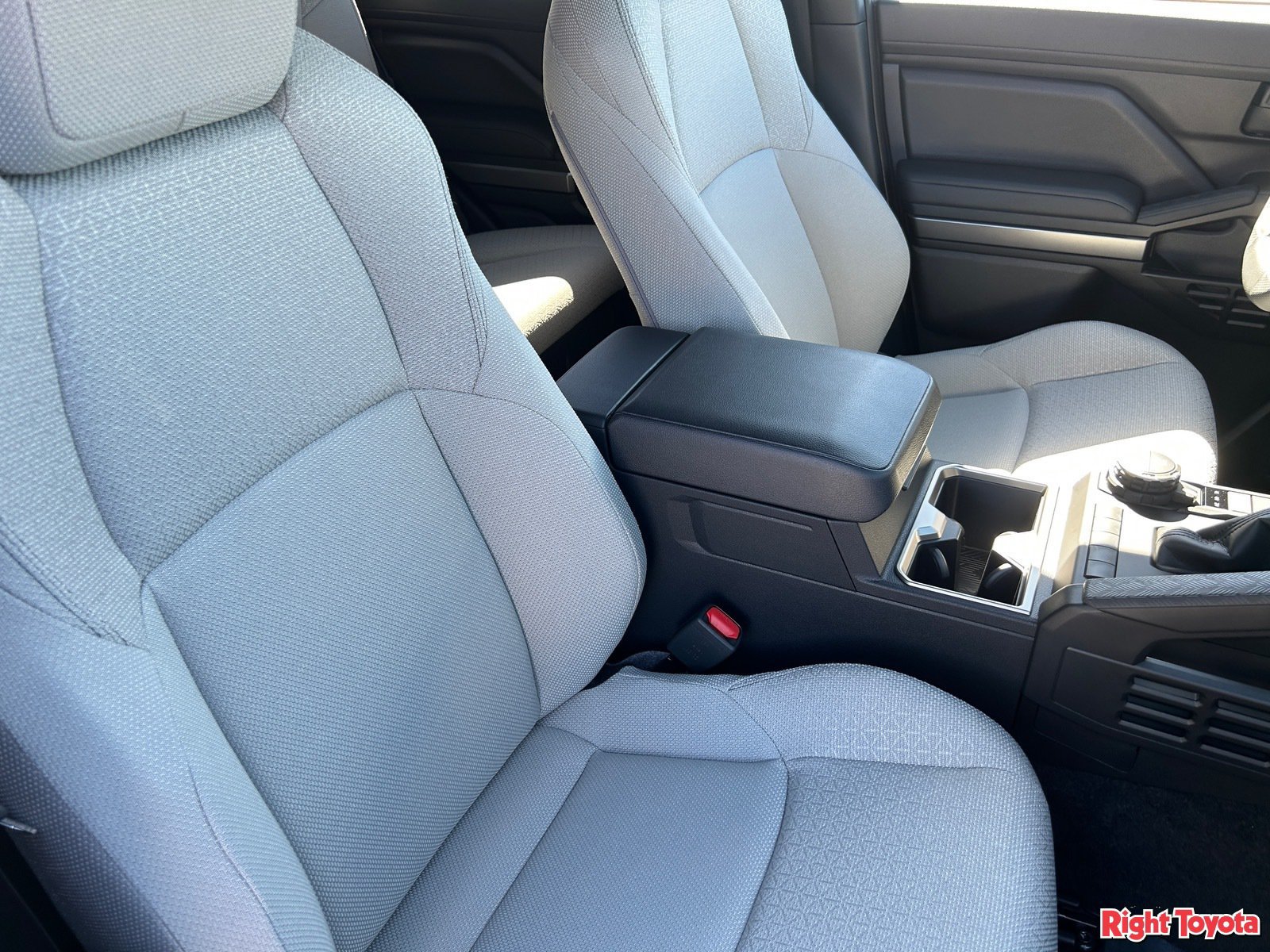 New 2026 Toyota 4Runner SR5 AWD/4WD image 12