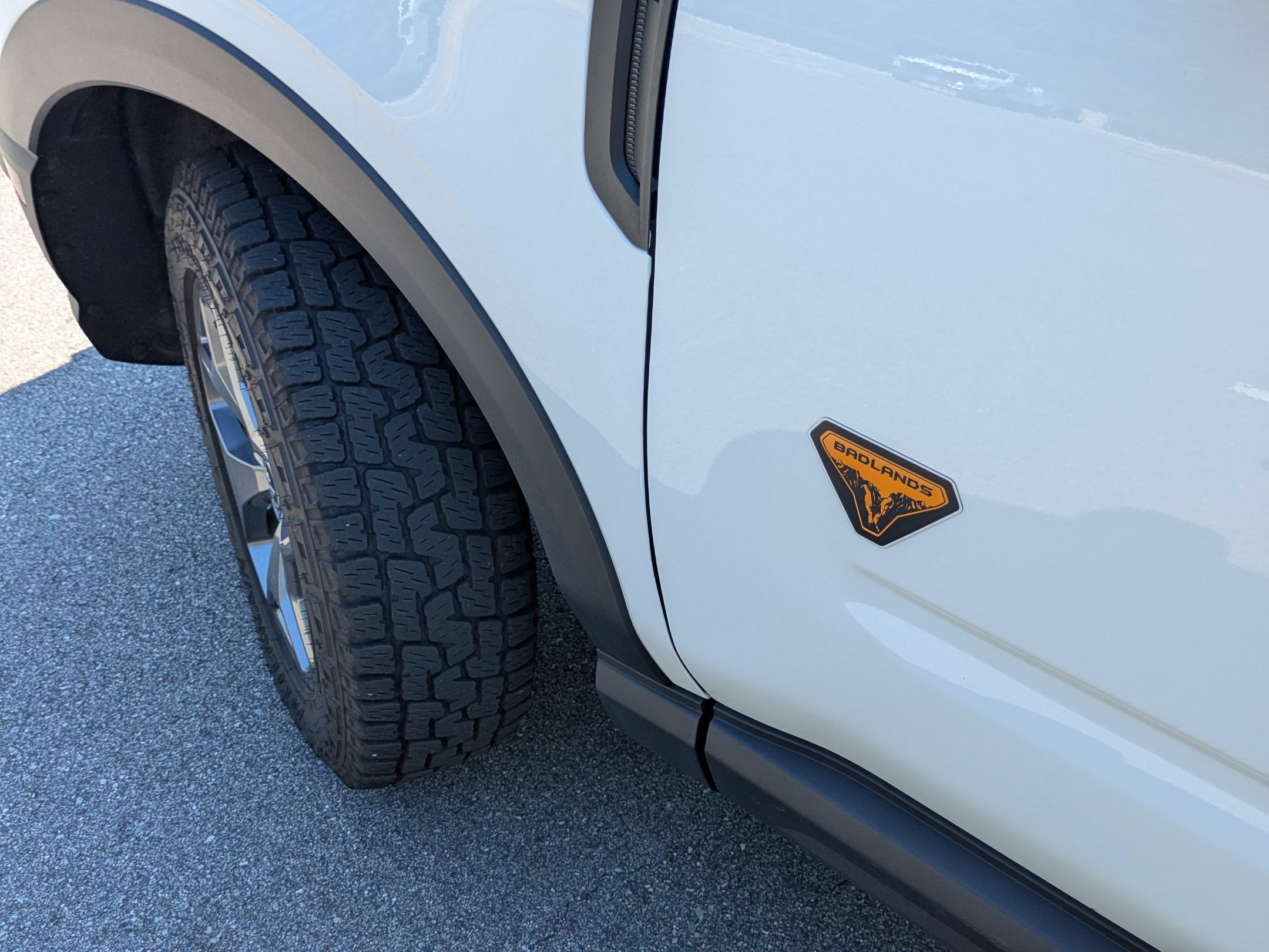 Certified 2024 Ford Bronco Sport Badlands w/ Premium Package AWD/4WD image 12