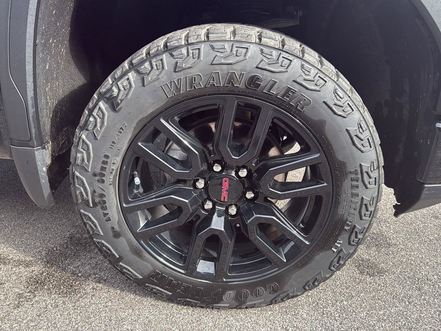 Used 2024 GMC Sierra 1500 Pro w/ Graphite Edition AWD/4WD image 14