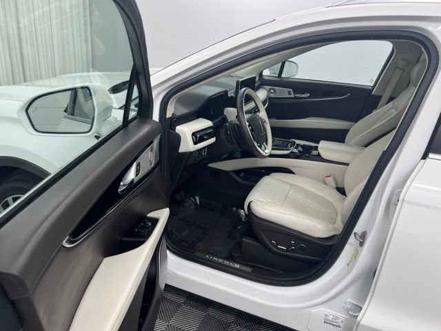 Certified 2023 Lincoln Nautilus Black Label AWD/4WD image 12