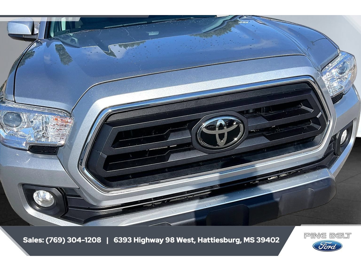 Used 2023 Toyota Tacoma SR5 RWD image 13