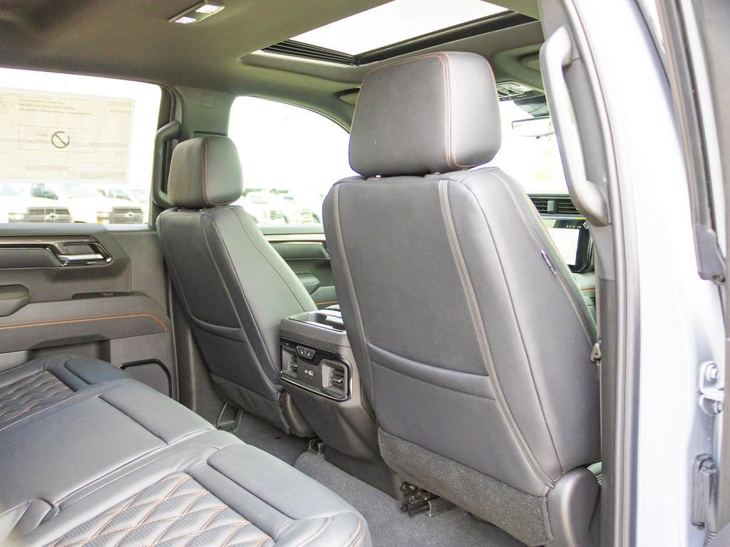 New 2025 GMC Sierra 1500 AT4 w/ AT4 Premium Package AWD/4WD image 22
