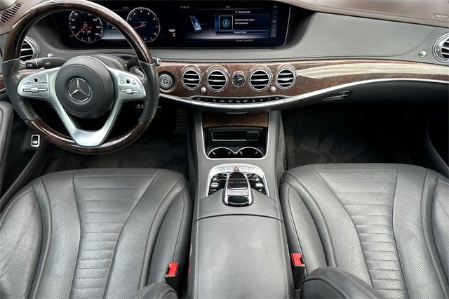 Used 2018 Mercedes-Benz S 560 Sedan image 16