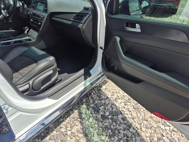 Used 2017 Hyundai Sonata Sport w/ Value Edition Package 02 FWD image 16