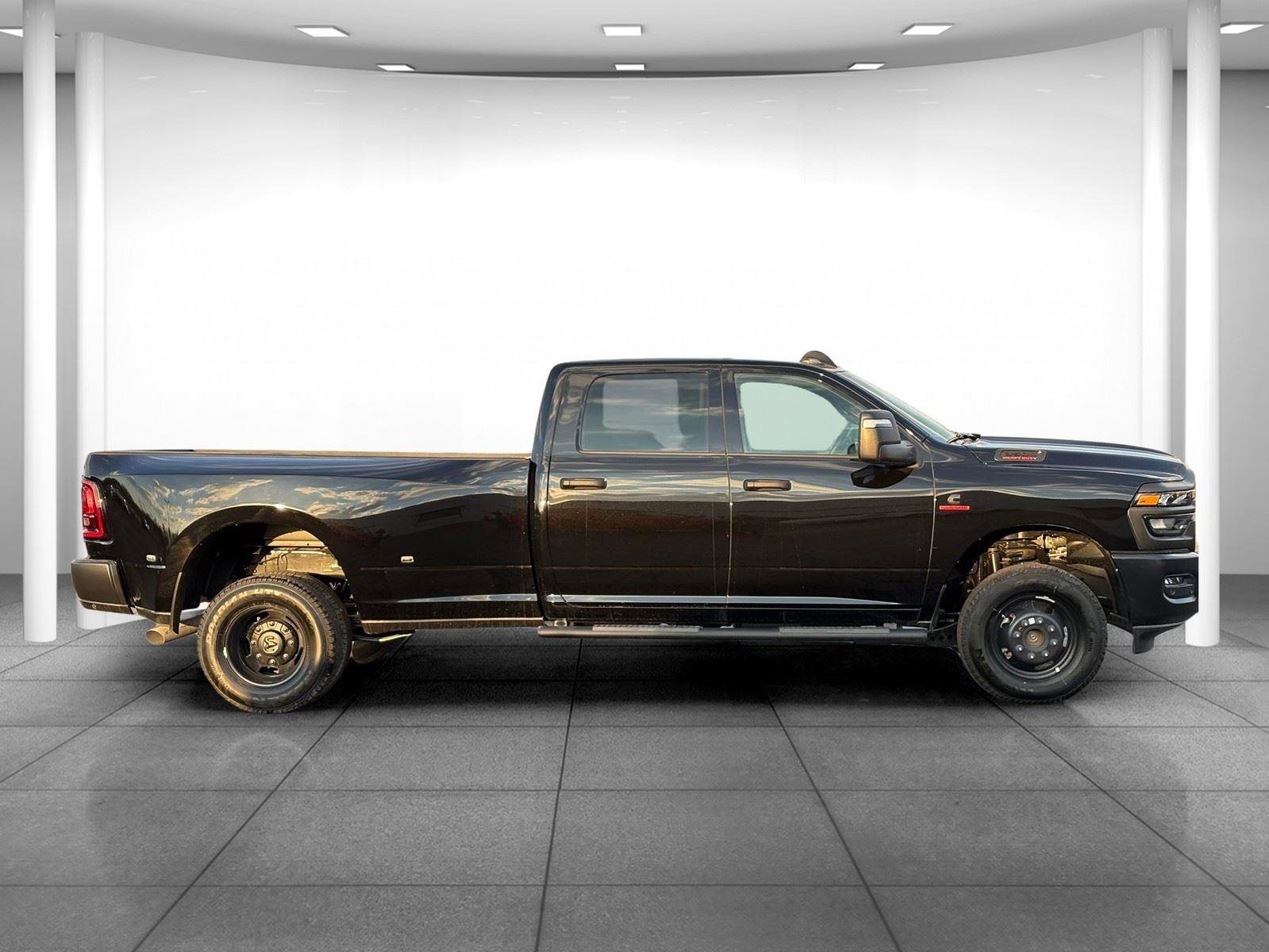 New 2026 RAM 3500 Tradesman image 8