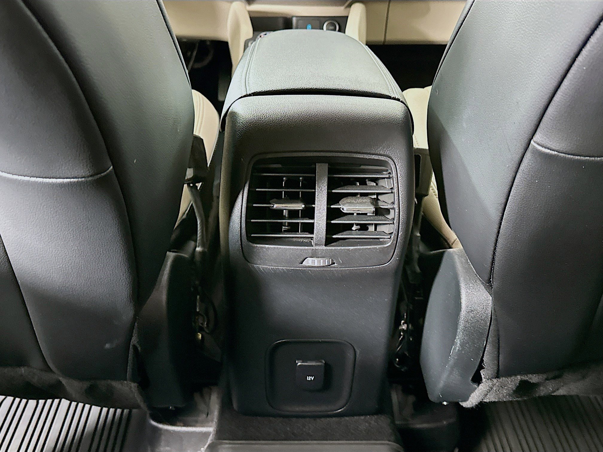 Used 2020 Ford Escape SEL image 28