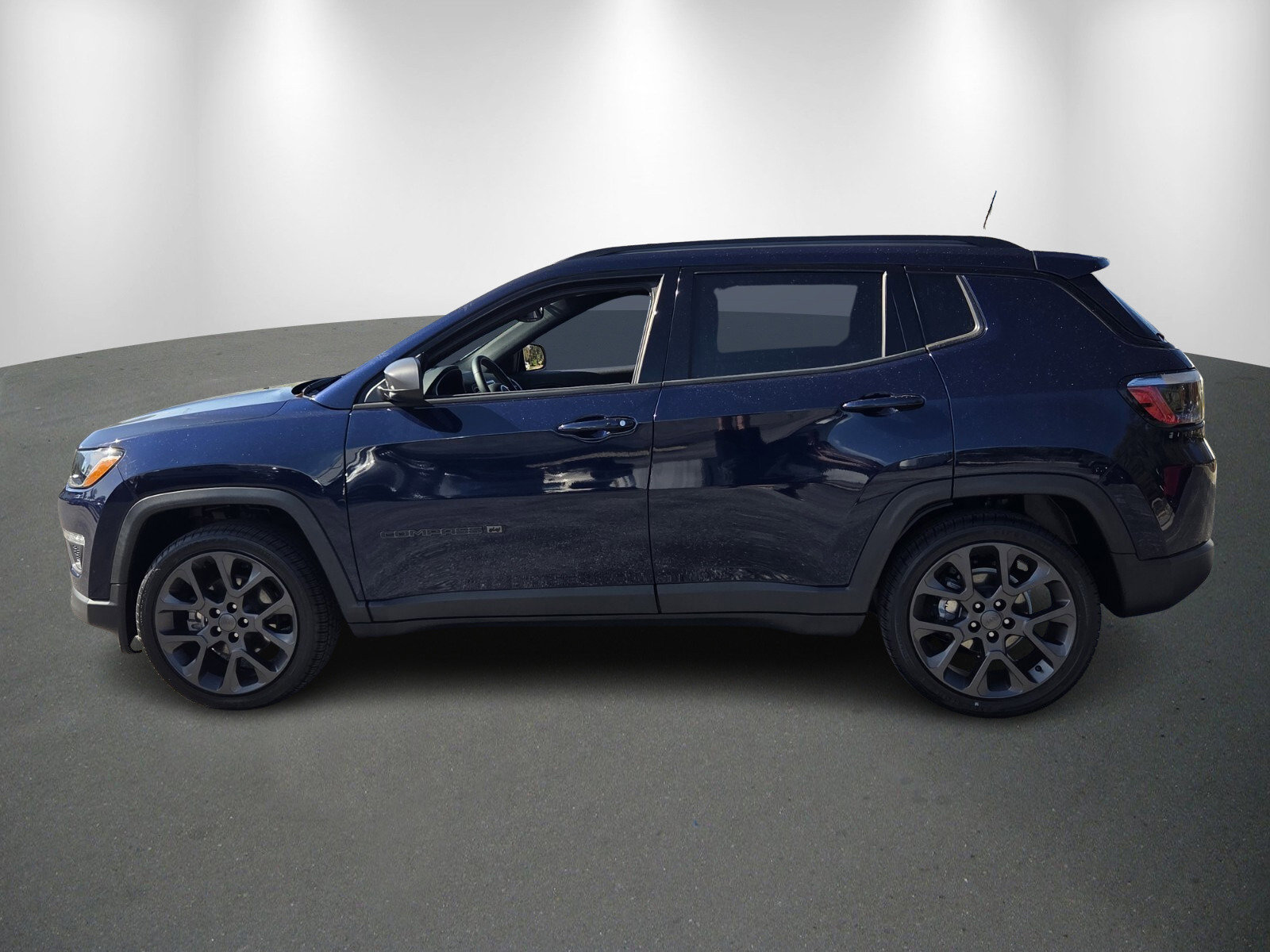 Used 2021 Jeep Compass Latitude image 4